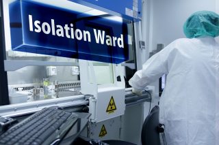 Muž spolkl baterii. Doktoři mysleli, že má infarkt