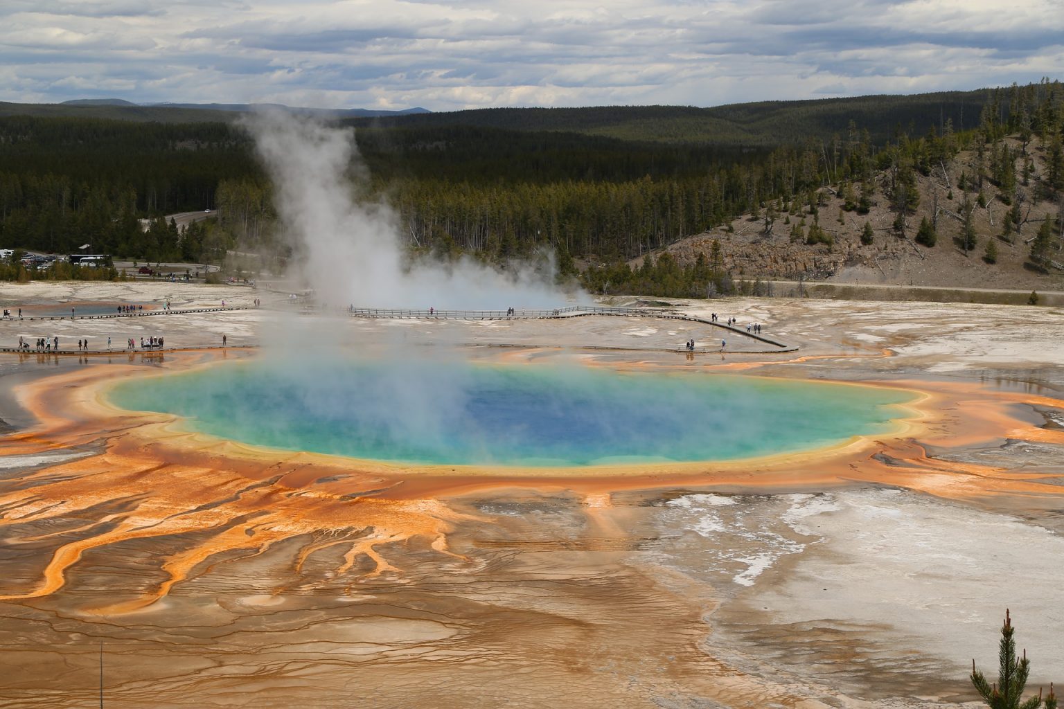 V Yellowstonu se v životu probudil po dlouhé době velký gejzír VědaŽivě.cz
