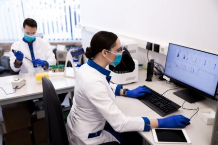 Viry, které podle vědců mohou spustit další pandemii