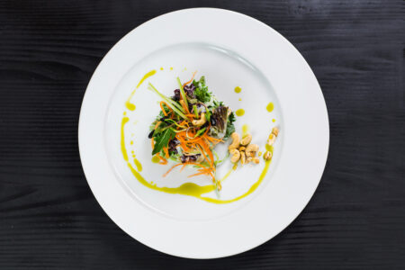 Proč jsou porce luxusních restaurací tak malé a přitom tak drahé? Důvody jsou překvapující, přitom logické