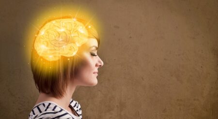 Osvědčené triky nastartují unavený mozek na plné otáčky i bez kafe. Fungují lépe než kofein