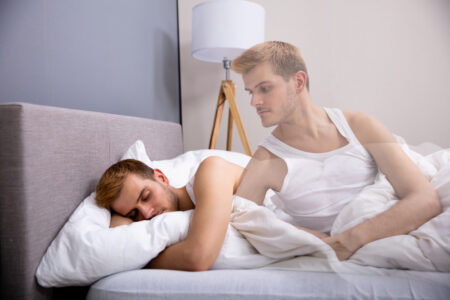 Co všechno se děje během spánku s naším tělem a mozkem? Zažíváme toho více, než se zdá