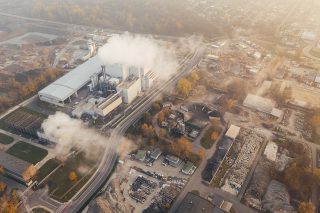 Australský plynový projekt způsobí 484 úmrtí na vedro v Evropě do roku 2100. Souvislost odhaluje lineární vztah CO₂ a teploty