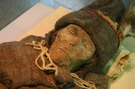 Historický omyl: Tarimské mumie patří původním obyvatelům, nešlo o indoevropské přistěhovalce