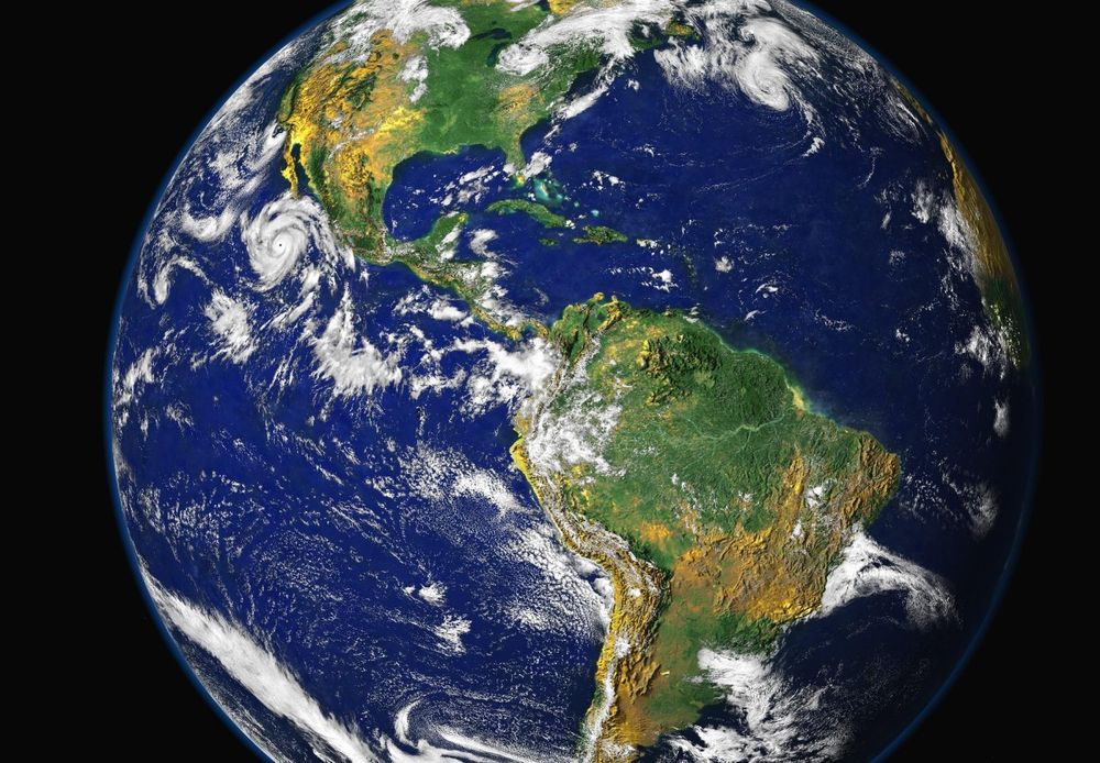 Tušíte, co všechno se děje na Zemi během jediného dne? Tipněte si, kolik udeří blesků, pokácíme stromů či vyrobíme automobilů