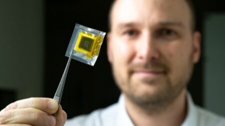 Skvělý výsledek pro české vědce – patentovali si převratnou baterii, která je levná, bezpečná a nabízí vysokou kapacitu