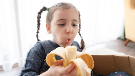 Hlavní varovný signál toho, že jíte až moc banánů. Jak je možné, že vám mohou uškodit?