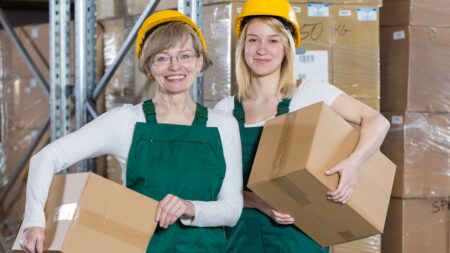 Mohl by čtyřdenní pracovní týden skutečně zlepšit produktivitu a spokojenost? Aktuální výzkumy hovoří jasně