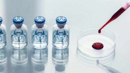 Umělá inteligence vymyslela 40 000 nových typů biologických zbraní. Nahání hrůzu, že to zvládla za pouhých 6 hodin