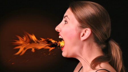 Proč slzíme a teče nám z nosu, když jíme pálivé jídlo? Odpověď je jednoduchá, avšak málokoho napadne