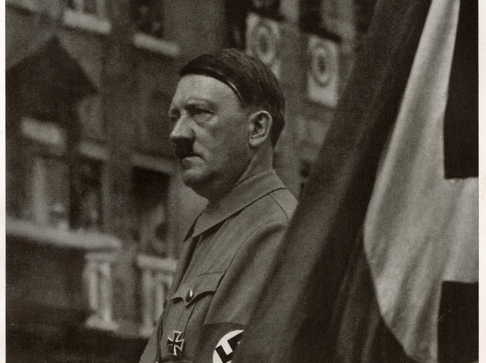 Mikropenis, hypospadie a problémy s varlaty: Vědci se domnívají, že Hitlerovu politiku ovlivňoval jeho zdravotní stav