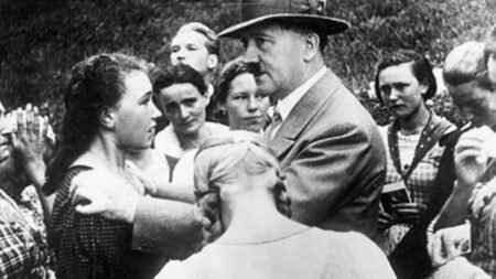 Násilí, pedofilie a syfilis – jak fungovaly nevěstince v době třetí říše, a proč do nich dívky chodily pracovat zcela dobrovolně?