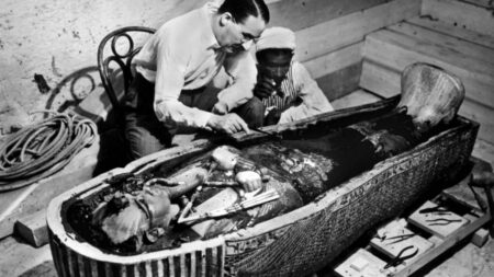 Jakmile i přes varování otevřeli hrobku, začali umírat lidé. Platí proslulá faraonova kletba i dnes?