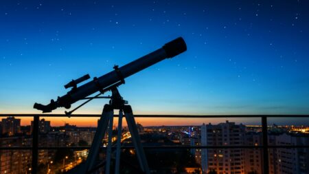 Koncem července nás čeká obrovská podívaná. Na obloze bude možné vidět dosud největší výbuch komety