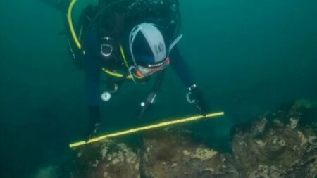 Guatemalská Atlantida: V jezeře uvnitř kráteru sopky bylo objeveno legendární mayské město