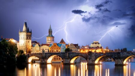 Co kdybychom napájeli planetu pomocí blesků? Projekt, který měl takovou „elektrárnu“ vytvořit, už tu byl v roce 2007