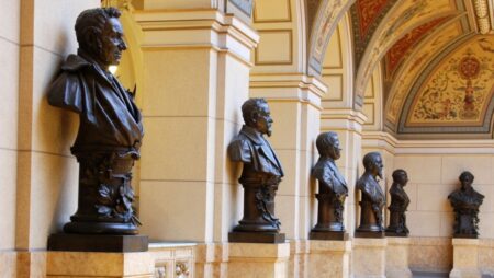 Proč je v muzeu přísně zakázáno focení s bleskem –⁠ má to hned několik důvodů