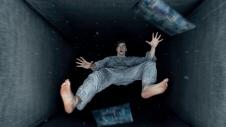 Proč máme pocit, že padáme, když usínáme? Znamená to, že tělo panikaří. Má s tím co dělat i život našich předků