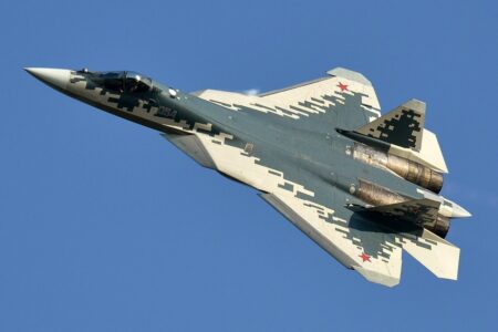 Rusko zvýšilo výrobu Su-57. Stíhací letoun je přitom jen obrazem ruského technologického trápení