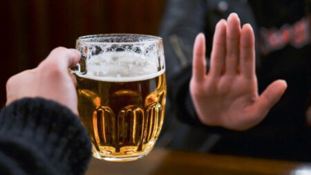 Co udělá 28 dní abstinence: V druhém týdnu se začne zlepšovat trávení, třetí je ve znamení hubnutí