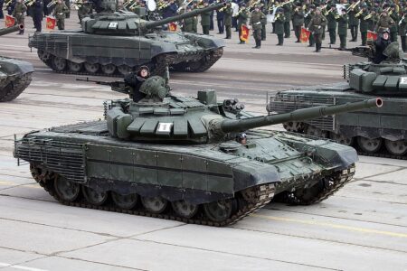 Ruská armáda dostala nové tanky T-72. Verze B3M se ale od těch známých třeba z československé lidové armády v mnohém liší