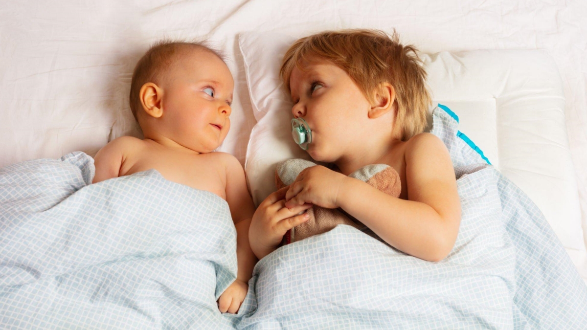 Který ze sourozenců je „nejlepší“: Nejmladší mají problémy s disciplínou, jedináčci jsou brzo vyzrálí