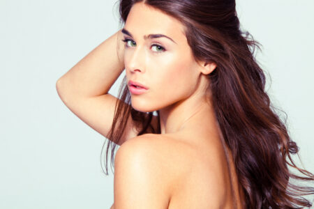 Na starém obrázku z roku 1991 se skrývá žena, podle psychologů ji však vidí jen géniové. Zkuste ji najít do 20 sekund