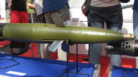 Přesně naváděnou munici do děl mají nejen Ukrajinci. Rusko se již léta spoléhá na laserem naváděné projektily Krasnopol