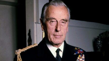 Člen britské královské rodiny lord Mountbatten měl zneužívat mladé chlapce. Zahynul při atentátu