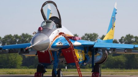 Video: Ukrajinci při ruském útoku přišli o několik bojových letadel MiG-29 na letišti. Zbyla z nich doslova hromada šrotu
