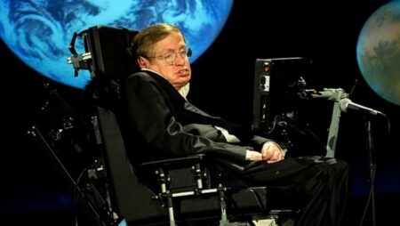 Předpověď Stephena Hawkinga: V umělé inteligenci viděl nebezpečí, očekával i migraci na jinou planetu