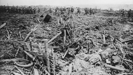 Pod zákopy 1. sv. války probíhaly kruté bitvy v podzemí. Většinou bývalí horníci se snažili nepřítele podkopat