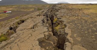 Afrika pomalu „praská“ a rozděluje se na 2 části. Vzniknou tak 2 kontinenty a mezi nimi nový oceán