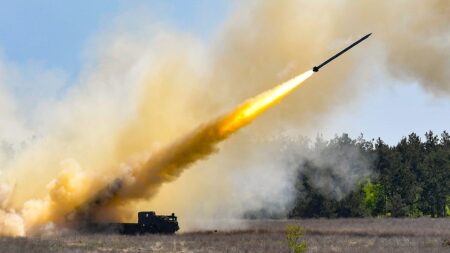 Ukrajincům se nejspíše podařilo dokončit raketomet s přesně naváděnými střelami a delším dosahem, než mají rakety z HIMARS