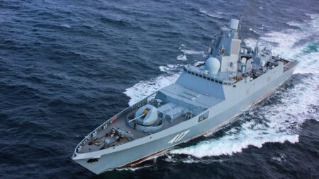 Putin straší superzbraní, ale Rusko ji dosud veřejně nepředvedlo. Pouhých 300 výstřelů totiž vyjde na 378 miliard korun