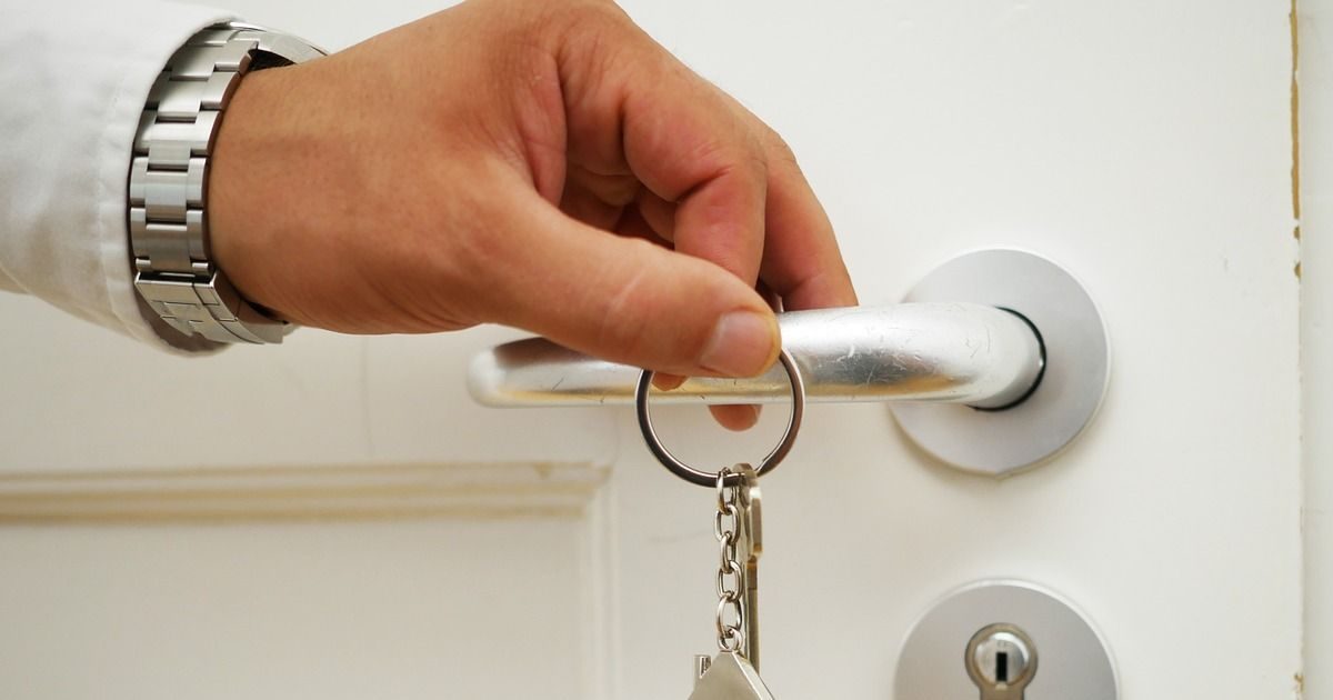 Teplo z domácnosti neutíká jen okny. Největší problém je v místě, kde to nikdo nečeká