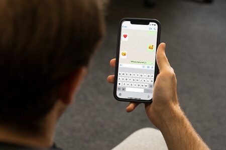 Možná je máte v telefonu: Těchto 43 aplikací vám kompletně zničí baterii a stáhnou vám do telefonu reklamy