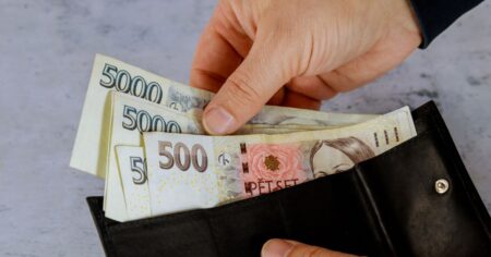 Platíte si zdravotní pojištění? Zkontrolujte si telefon, možná jste přišli o všechny své peníze