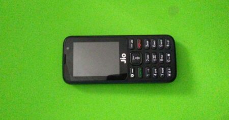 Koupil si běžný telefon, místo toho dostal na ruku 2 880 000 Kč: Zpozorněte, peníze můžete získat i vy