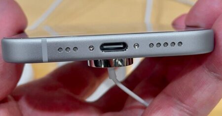 Tohle si iPhone 16 za rámeček nedá: Majitelé zuří, nový model má téměř nefunkční obrazovku