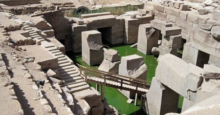 Záhadný ostrov vedle pyramid: Unikátní chrám Osireion patří mezi nejzajímavější stavby v Egyptě