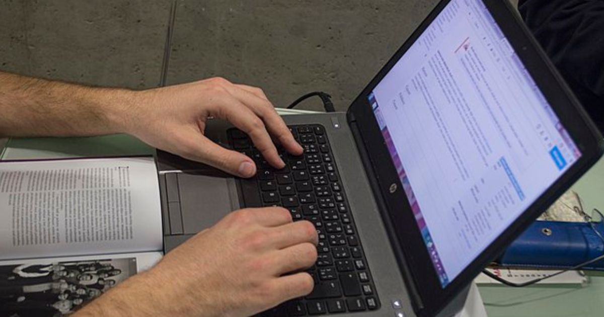 Varování: Google odstranil oblíbenou funkci, uživatelé internetu šílí. Pokud jste zvyklí sledovat recenze, máte smůlu