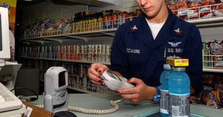 Konec platebních karet? Brzy je nebudeme potřebovat, platit se bude autem. Kdo ho nemá, ten už nic nezaplatí