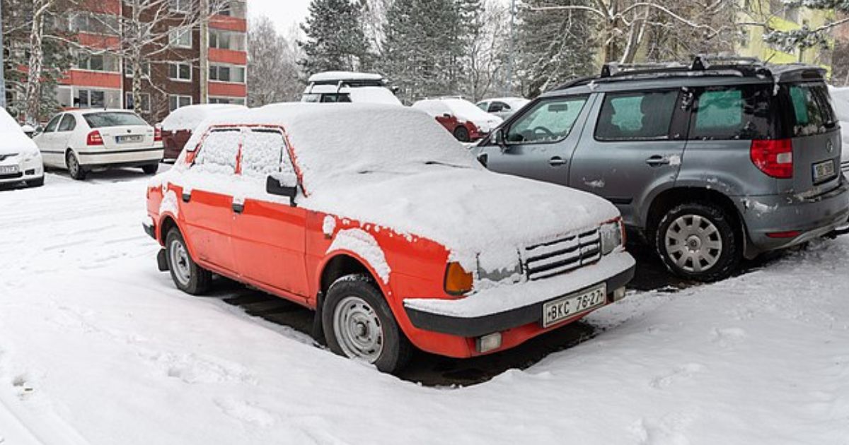 Již v roce 2024: Majitelé aut se musí mít na pozoru. Již brzy nám nainstalují do vozů děsivý systém a nikdo vám o tom ani neřekne