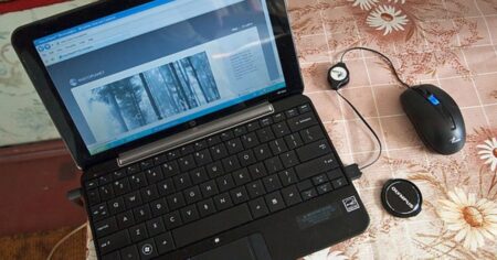 Za jedno kliknutí na počítači zaplatíte 11 000 Kč: Jde o odkaz, který se šíří celým Českem