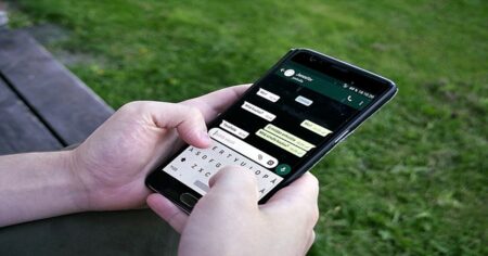 Ztráta účtu na WhatsAppu a 15 000 Kč v háji: Kdo má v telefonu jednu z těchto aplikací, čeká ho to samé