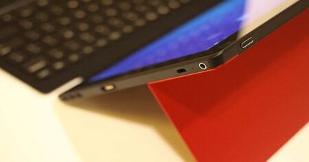 Stahujete si do telefonu aplikace z Google Play? Tak na tyto si dejte pozor, dokáží se nabourat do bankovního účtu