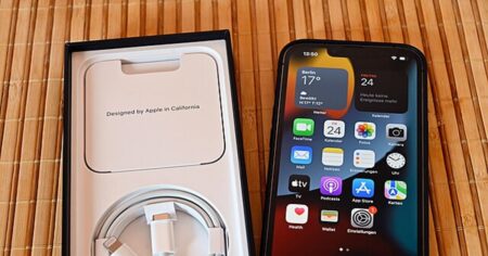 Všem Čechům hrozí poplatek za pořízení nového telefonu. Může se vyšplhat až na 35 000 Kč