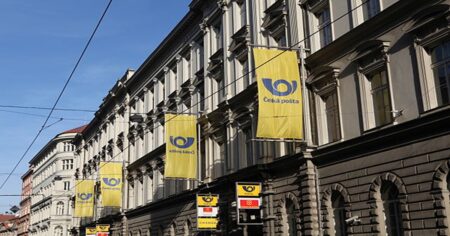 Nepřišla vám náhodou SMS zpráva od České pošty? Raději na ní neklikejte, zmizí vám pak peníze z účtu