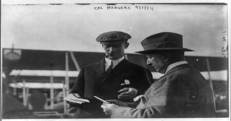 Létat neuměl, ale chtěl vysokou odměnu: Calbraith Rodgers přeletěl v roce 1911 celou Ameriku